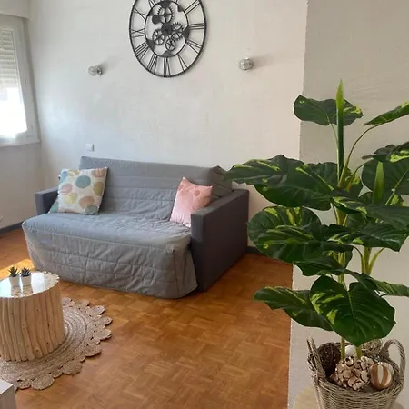 Appartement Aix Les Bains Entre Centre-ville Et