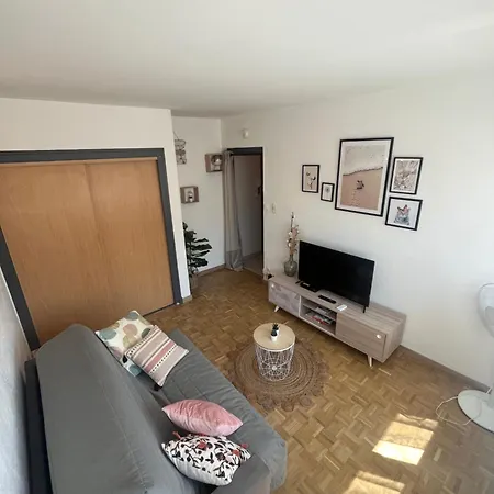 Appartement Aix Les Bains Entre Centre-ville Et *